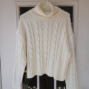Shein Turtle Neck knit Sweater Women's Sz. 4 Ivory/Cream Color